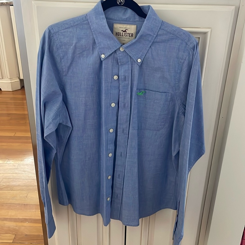NWT Hollister Boys’ button down shirt